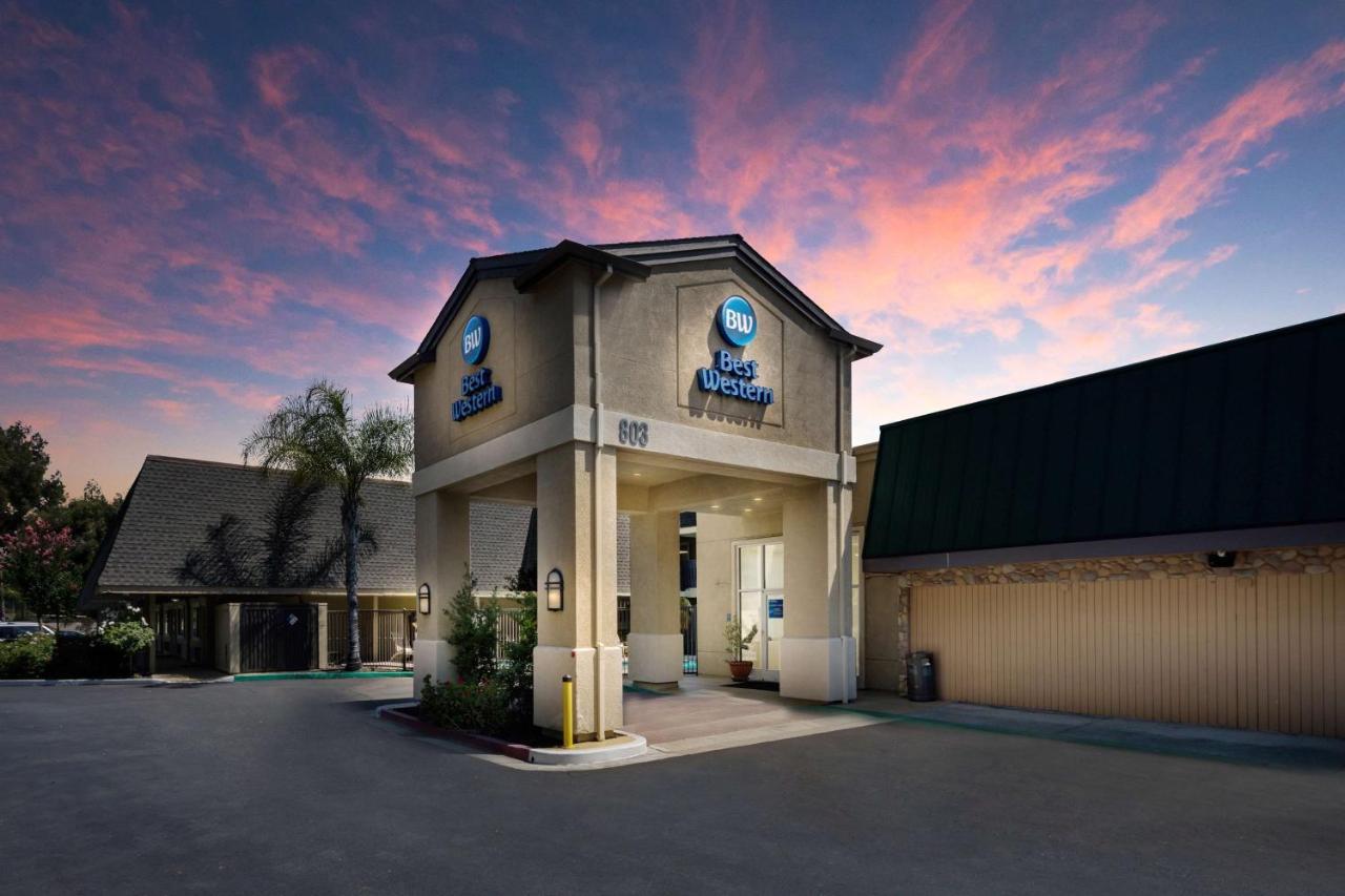 Best Western Danville Sycamore Inn Екстериор снимка