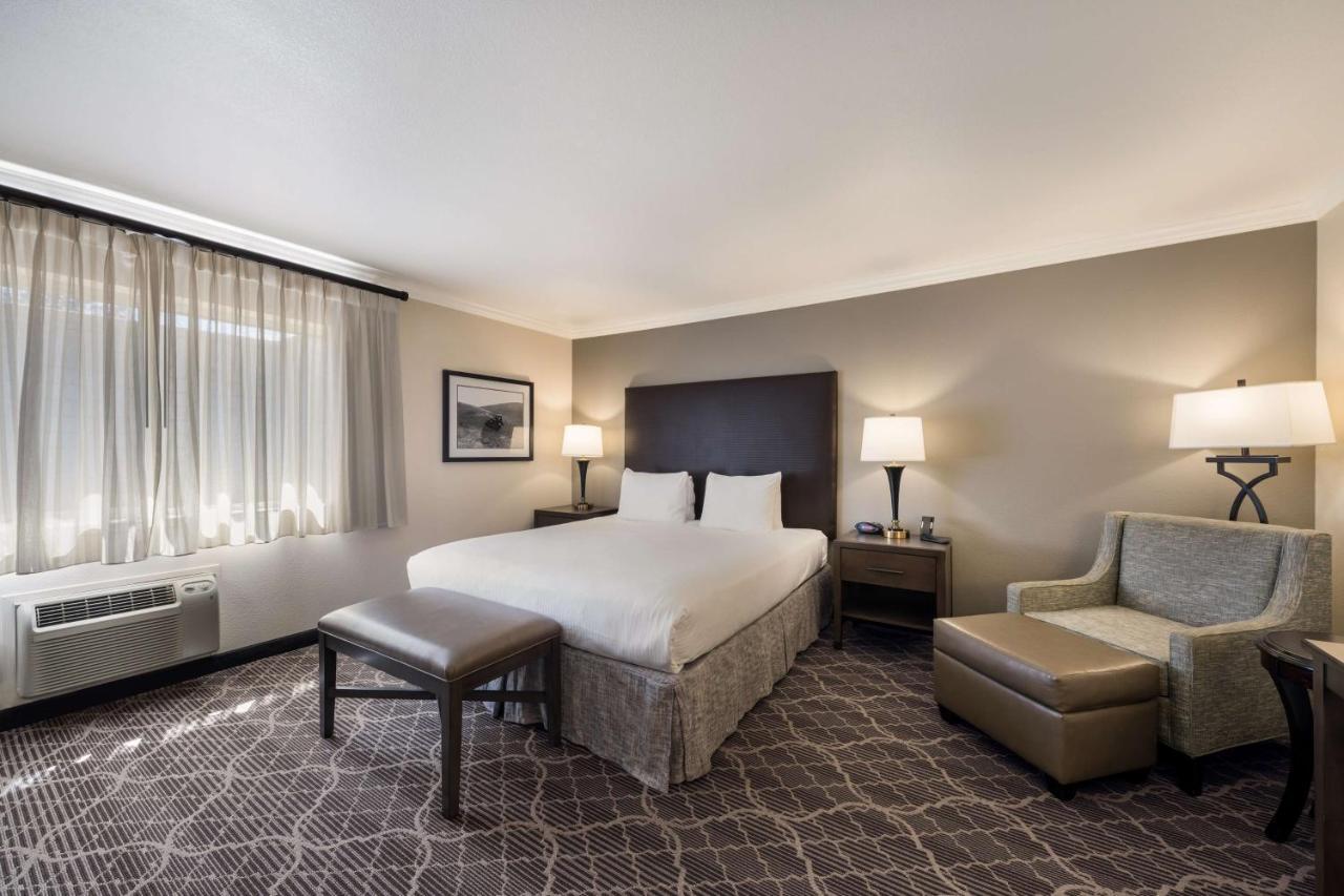 Best Western Danville Sycamore Inn Екстериор снимка